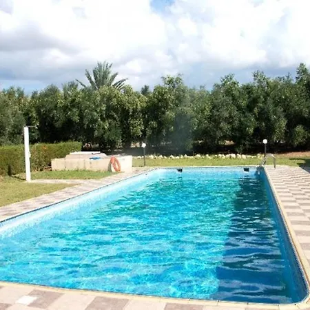Amalthia * Coral Bay